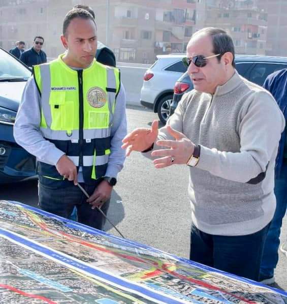 <strong>Al-Sissi inspecte les axes routiers de Guiza</strong> 3 - Le Progrès Egyptien
