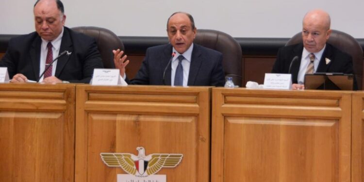 Ministre de l’aviation civile: Le développement des aéroports se poursuit 2 - Le Progrès Egyptien Ministre de l’aviation civile: Le développement des aéroports se poursuit 1 - Le Progrès Egyptien