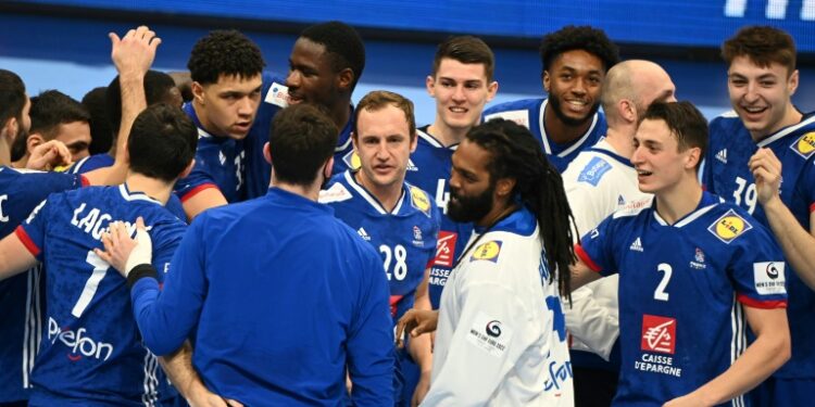 Hand : Dernière ligne droite pour les Bleus 2 - Le Progrès Egyptien Hand : Dernière ligne droite pour les Bleus 1 - Le Progrès Egyptien