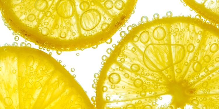 <strong>Boire de l’eau avec du citron, c'est vraiment bon pour la santé ? </strong> 1 - Le Progrès Egyptien