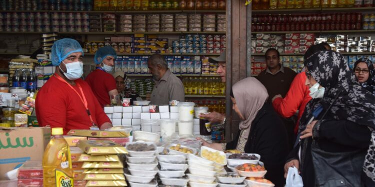 <strong><br>Fourniture des produits de base à des prix réduits de 30%</strong> 2 - Le Progrès Egyptien <strong><br>Fourniture des produits de base à des prix réduits de 30%</strong> 1 - Le Progrès Egyptien