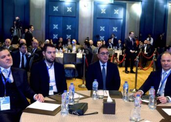 Madbouli : Des taux de croissance de 5% et 6% visés en 2024 et 2025