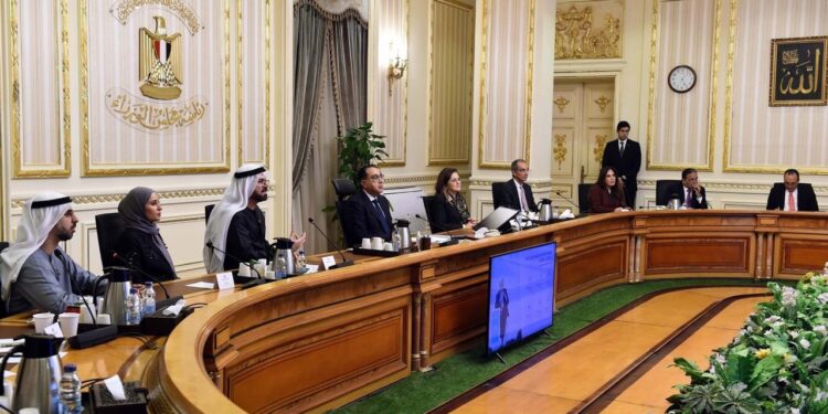 <strong>Examen des préparatifs de la participation de l’Égypte au "Sommet mondial des gouvernements" </strong> 2 - Le Progrès Egyptien <strong>Examen des préparatifs de la participation de l’Égypte au "Sommet mondial des gouvernements" </strong> 1 - Le Progrès Egyptien