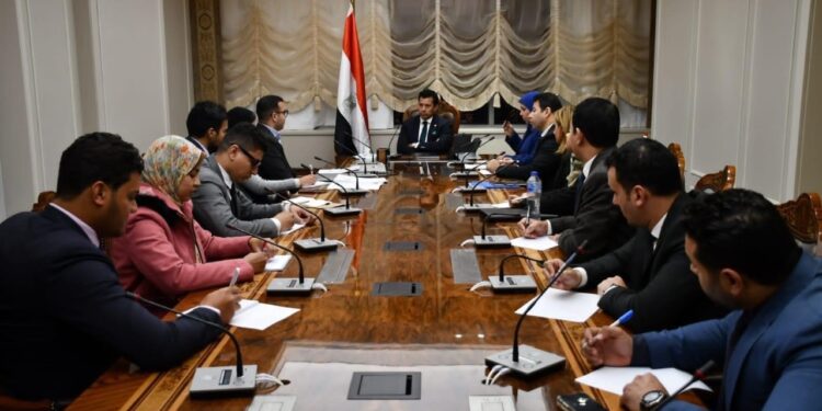 <strong>Sobhi reçoit des représentants de l'Académie méditerranéenne de la jeunesse </strong> 1 - Le Progrès Egyptien