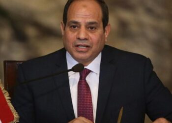 Al-Sissi honore des modèles inspirants en matière d’action civile et bénévole (Photos)