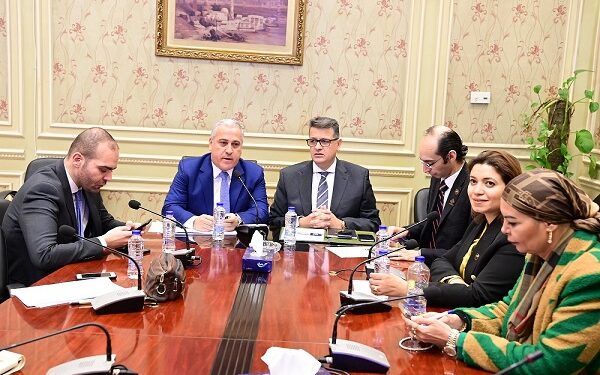 <strong>Le comité des droits de l'Homme au Parlement se réunit avec l'Autorité nationale de la Presse</strong> 1 - Le Progrès Egyptien