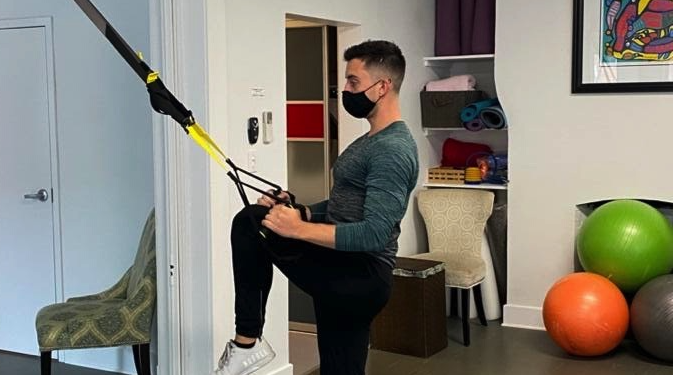 Flexion de hanche avec l’élastique 1 - Le Progrès Egyptien