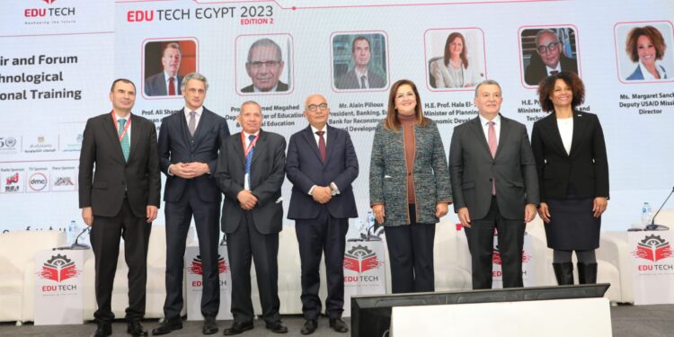 Dr Hegazy : L’enseignement technique est la locomotive du progrès économique en Egypte 2 - Le Progrès Egyptien Dr Hegazy : L’enseignement technique est la locomotive du progrès économique en Egypte 1 - Le Progrès Egyptien