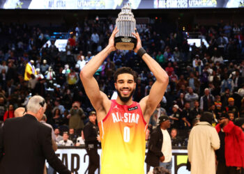 NBA : La team Antetokounmpo bat la team James au All-Star Game