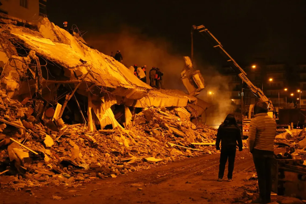 Séisme - Turquie et Syrie : Course contre le temps et le froid 5 - Le Progrès Egyptien