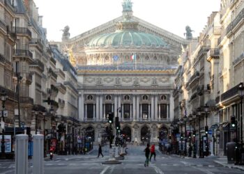 « La fermeture des opéras n’est pas inéluctable »