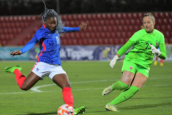 <strong><em>Foot : Les Bleues sont dans l’incertitude</em></strong> 2 - Le Progrès Egyptien <strong><em>Foot : Les Bleues sont dans l’incertitude</em></strong> 1 - Le Progrès Egyptien