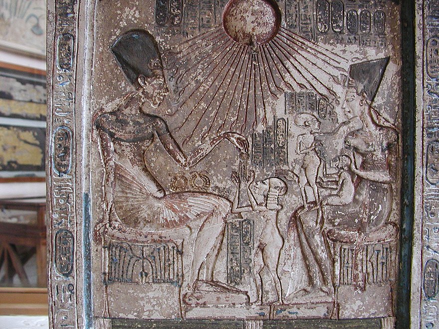 <strong>Néfertiti et Akhenaton, une harmonie d’amour éternelle !</strong> 6 - Le Progrès Egyptien <strong>Néfertiti et Akhenaton, une harmonie d’amour éternelle !</strong> 5 - Le Progrès Egyptien