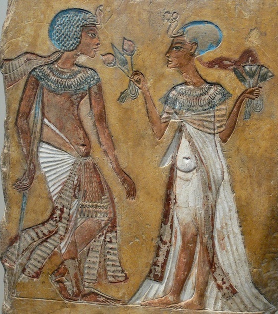 <strong>Néfertiti et Akhenaton, une harmonie d’amour éternelle !</strong> 4 - Le Progrès Egyptien <strong>Néfertiti et Akhenaton, une harmonie d’amour éternelle !</strong> 3 - Le Progrès Egyptien