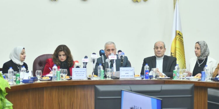 <strong>Al-Chourbagui : L'Etat tient à soutenir les droits des Egyptiens à l'étranger</strong> 1 - Le Progrès Egyptien