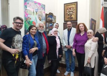 L’art du découpage, un pont entre les cultures