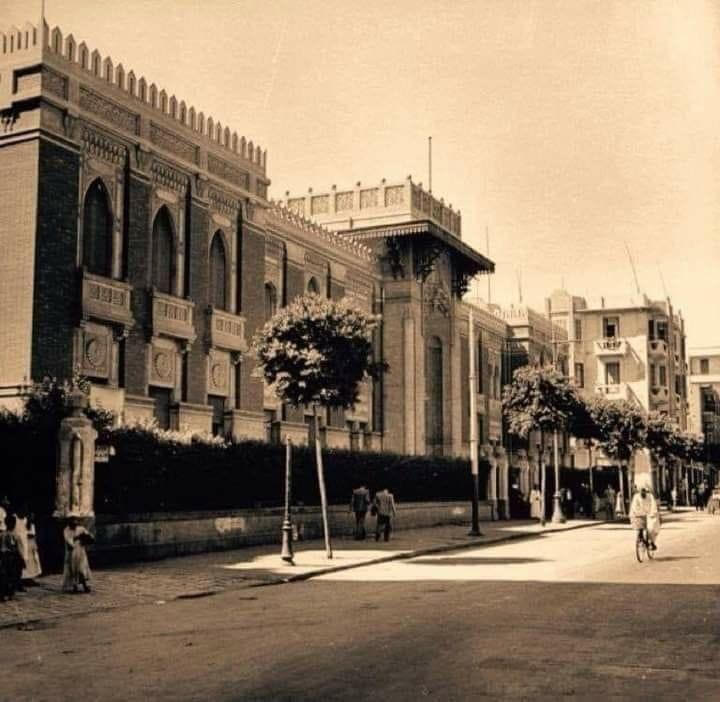 La calligraphie arabe, un art qui mérite d’être conservé 8 - Le Progrès Egyptien La calligraphie arabe, un art qui mérite d’être conservé 7 - Le Progrès Egyptien