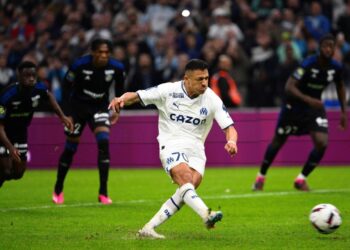 Ligue 1 : L’OM repris en deux minutes par Strasbourg