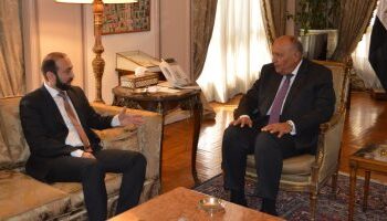 Choukry confirme les relations historiques et profondes reliant l’Egypte et l’Arménie