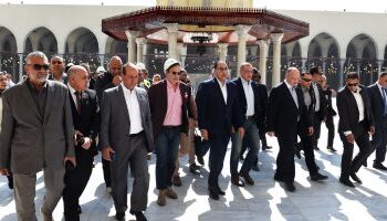 Madbouli inspecte le projet de développement de Hadayek Al-Fustat