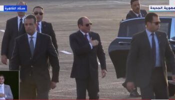 Al-Sissi assiste à la cérémonie de lancement de l’initiative “épaule contre épaule”