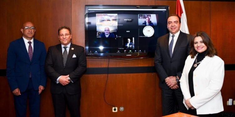 Lancement d’une Société d’investissement des Égyptiens de l’étranger 2 - Le Progrès Egyptien Lancement d’une Société d’investissement des Égyptiens de l’étranger 1 - Le Progrès Egyptien