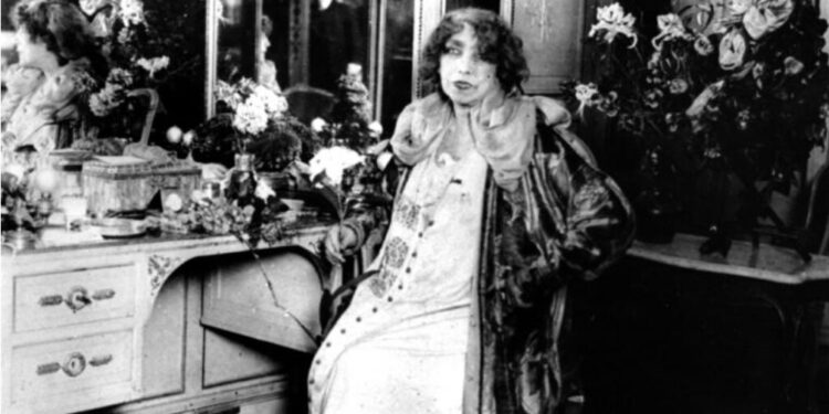 Sarah Bernhardt, superstar, femme libre dans un siècle d’hommes 2 - Le Progrès Egyptien Sarah Bernhardt, superstar, femme libre dans un siècle d’hommes 1 - Le Progrès Egyptien