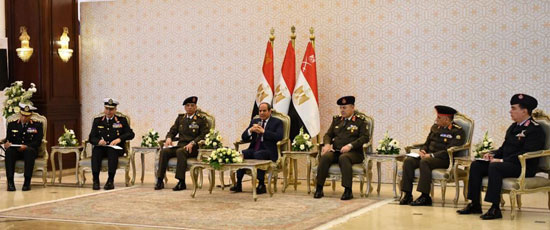 Al-Sissi : Le peuple apprécie les efforts et les sacrifices des forces armées 4 - Le Progrès Egyptien Al-Sissi : Le peuple apprécie les efforts et les sacrifices des forces armées 3 - Le Progrès Egyptien