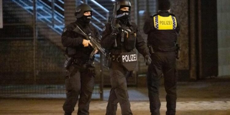 Allemagne : Mystère autour de la fusillade meurtrière à Hambourg 2 - Le Progrès Egyptien Allemagne : Mystère autour de la fusillade meurtrière à Hambourg 1 - Le Progrès Egyptien
