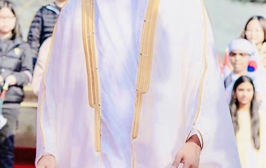 Khaled ben Mohammed ben Zayed, prince héritier dans l'émirat d'Abou Dhabi 2 - Le Progrès Egyptien Khaled ben Mohammed ben Zayed, prince héritier dans l'émirat d'Abou Dhabi 1 - Le Progrès Egyptien