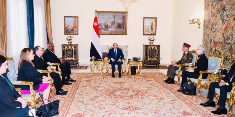 Al-Sissi reçoit le ministre US de la Défense 2 - Le Progrès Egyptien Al-Sissi reçoit le ministre US de la Défense 1 - Le Progrès Egyptien