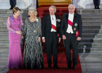 Discours historique de Charles III devant les députés allemands