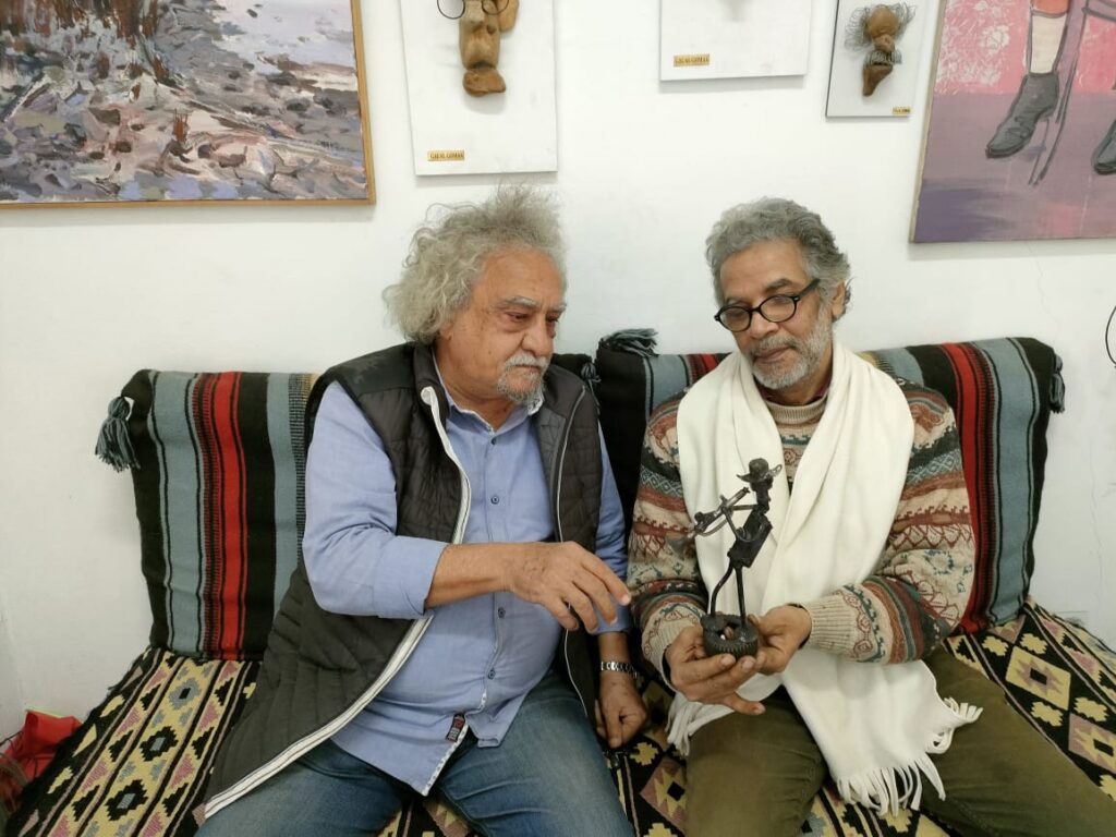 Ezzat Hamed, l’art au son du vrombissement de moteur 14 - Le Progrès Egyptien Ezzat Hamed, l’art au son du vrombissement de moteur 13 - Le Progrès Egyptien
