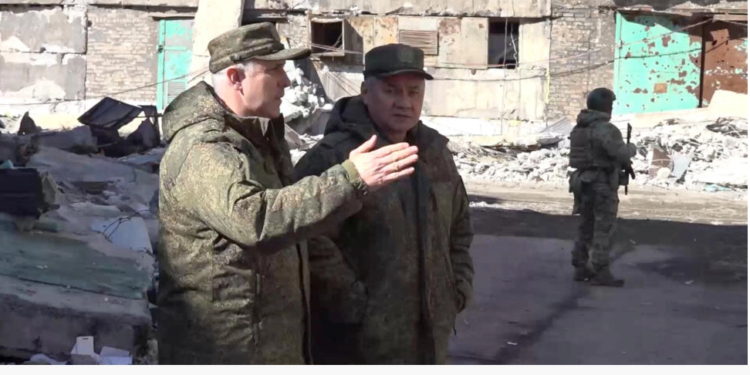 Ukraine : Le ministre russe de la Défense dans le Donbass 2 - Le Progrès Egyptien Ukraine : Le ministre russe de la Défense dans le Donbass 1 - Le Progrès Egyptien