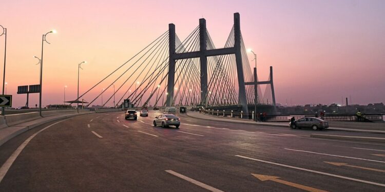 Guinness : Le pont «Tahya Misr» le plus large dans le monde 2 - Le Progrès Egyptien Guinness : Le pont «Tahya Misr» le plus large dans le monde 1 - Le Progrès Egyptien