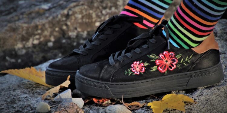 Quelques façons de personnaliser vos baskets pour obtenir un look parfait 2 - Le Progrès Egyptien Quelques façons de personnaliser vos baskets pour obtenir un look parfait 1 - Le Progrès Egyptien