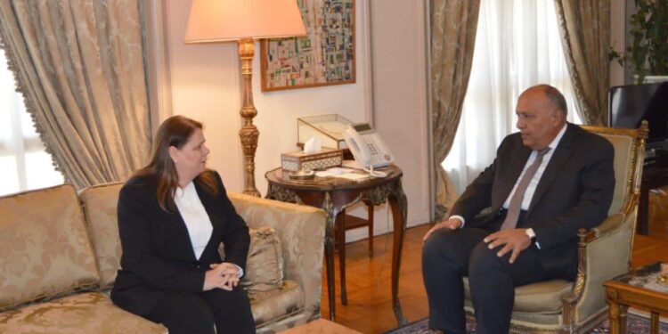 Choucri rencontre l’épouse de Barghouti 1 - Le Progrès Egyptien