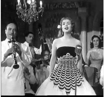 Robes des années 50 : Une nostalgie qui envahit 8 - Le Progrès Egyptien Robes des années 50 : Une nostalgie qui envahit 7 - Le Progrès Egyptien