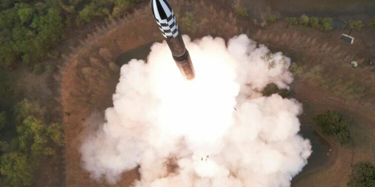 La Corée du Nord confirme avoir tiré un missile balistique à combustible solide 2 - Le Progrès Egyptien La Corée du Nord confirme avoir tiré un missile balistique à combustible solide 1 - Le Progrès Egyptien