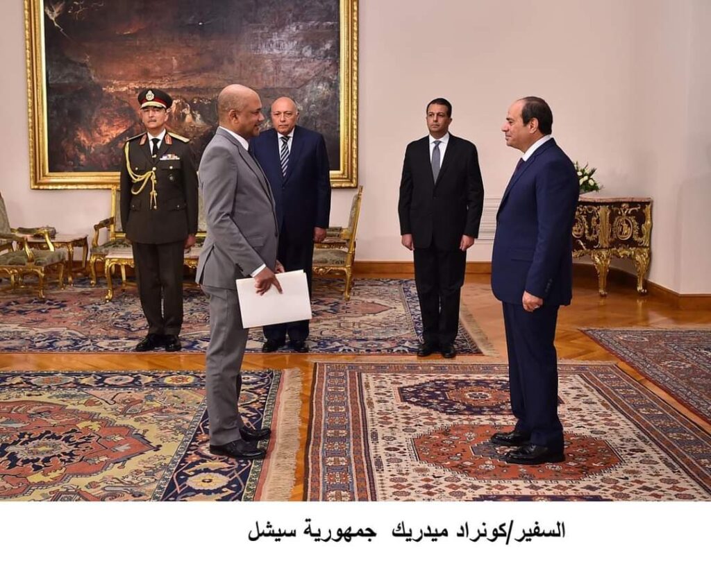 Al-Sissi reçoit les lettres de créance de nouveaux ambassadeurs en Egypte 16 - Le Progrès Egyptien Al-Sissi reçoit les lettres de créance de nouveaux ambassadeurs en Egypte 15 - Le Progrès Egyptien