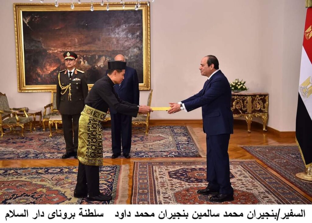 Al-Sissi reçoit les lettres de créance de nouveaux ambassadeurs en Egypte 22 - Le Progrès Egyptien Al-Sissi reçoit les lettres de créance de nouveaux ambassadeurs en Egypte 21 - Le Progrès Egyptien