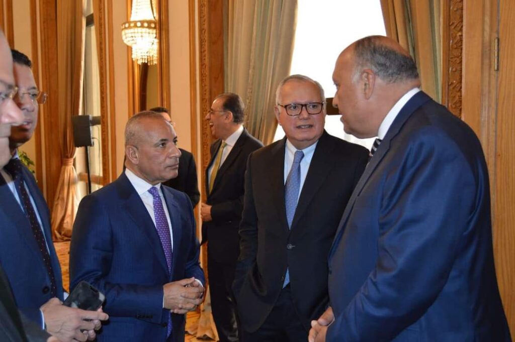 Choucri reçoit les penseurs et intellectuels égyptiens au ministère des AE (Photos) 22 - Le Progrès Egyptien Choucri reçoit les penseurs et intellectuels égyptiens au ministère des AE (Photos) 21 - Le Progrès Egyptien