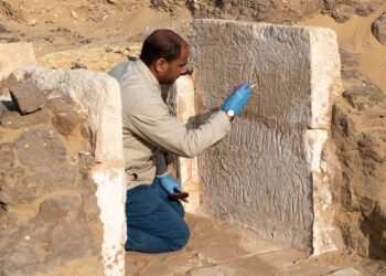 Découverte d’une tombe et quatre petits sanctuaires à Saqqarah