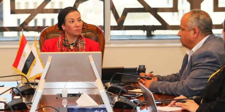 Fouad examine la tenue d'un marathon mondial dans la réserve Wadi El Rayan 2 - Le Progrès Egyptien Fouad examine la tenue d'un marathon mondial dans la réserve Wadi El Rayan 1 - Le Progrès Egyptien