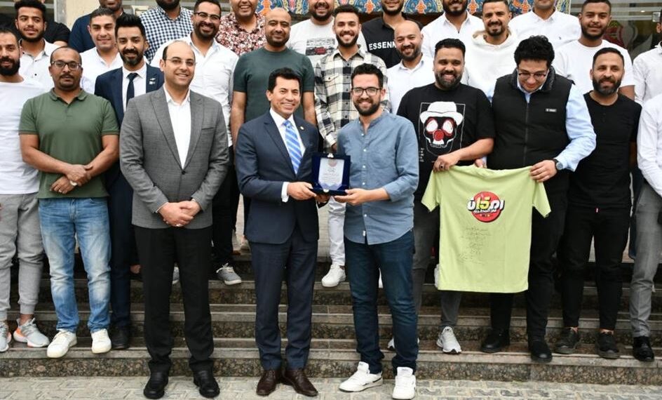 Dr Sobhi rend hommage aux jeunes organisateurs de la plus grande table d'Iftar du Ramadan en Egypte 1 - Le Progrès Egyptien