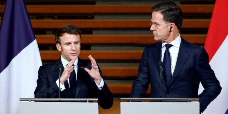 Macron entame une visite d’Etat aux Pays-Bas 2 - Le Progrès Egyptien Macron entame une visite d’Etat aux Pays-Bas 1 - Le Progrès Egyptien