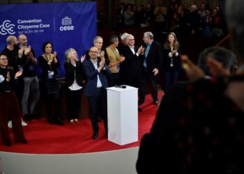 France : Macron ouvre l’acte II du débat sur la fin de vie