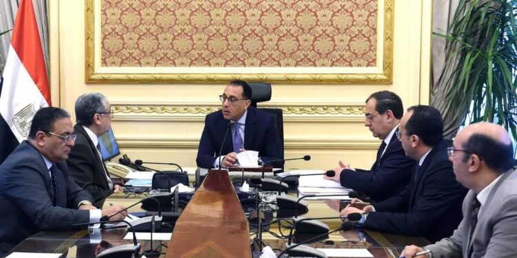 Madbouli fait le suivi de projets d’énergies renouvelables 2 - Le Progrès Egyptien Madbouli fait le suivi de projets d’énergies renouvelables 1 - Le Progrès Egyptien