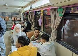 Des convois pour répandre la culture dans tous le pays