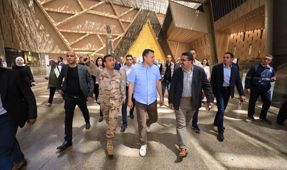 Le ministre du Tourisme inspecte le GME 1 - Le Progrès Egyptien